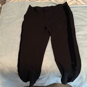 Black skinny dress pants with velvet lining on the side